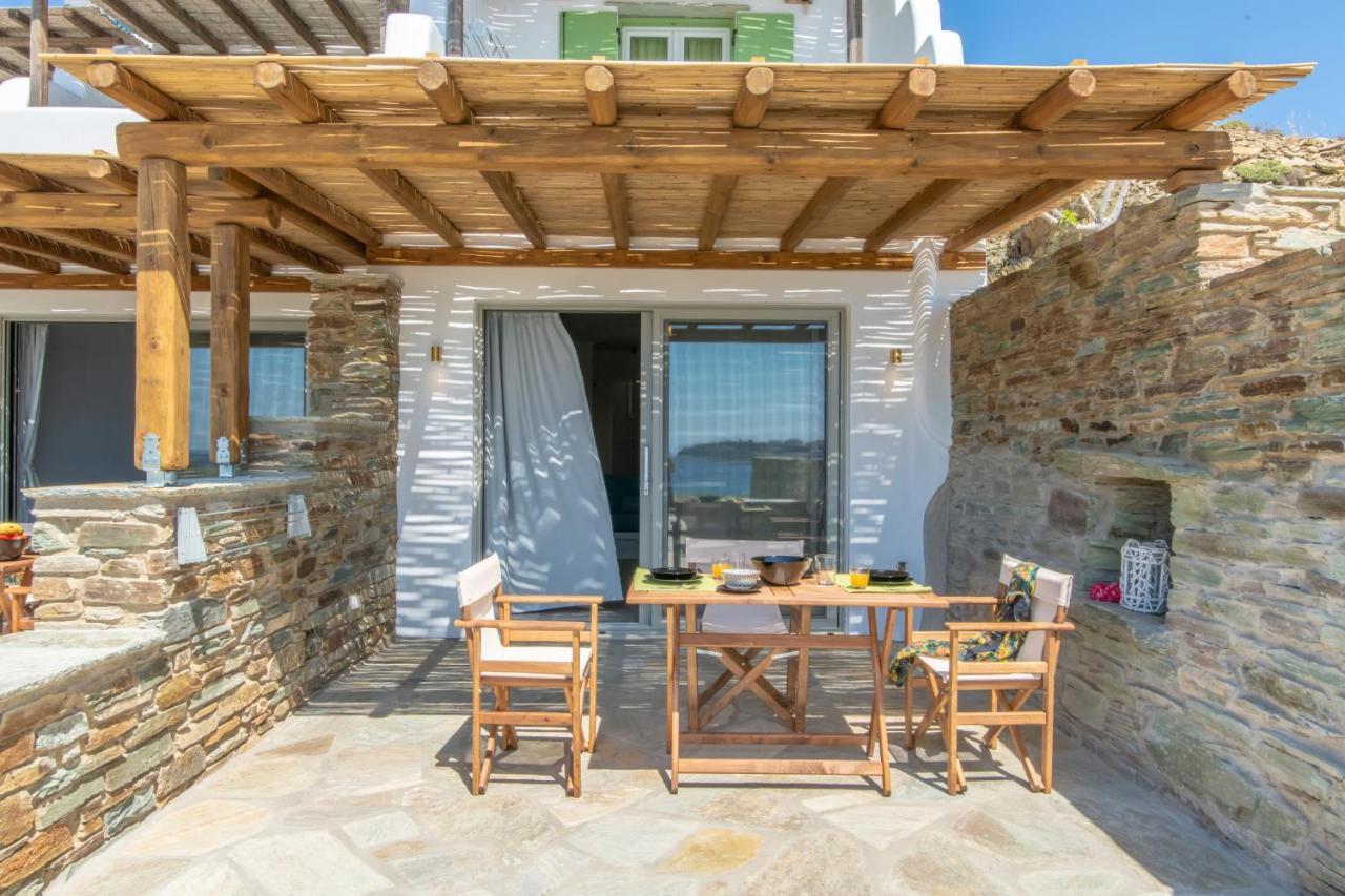 Parathyro Sto Aigaio 2 - Small Suites Tinos Exterior photo